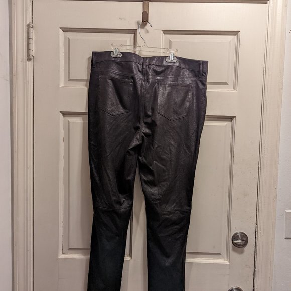 Jeans Chico's Extra Large 2.5 Black Leather Look. Really cute! - Picture 5 of 7